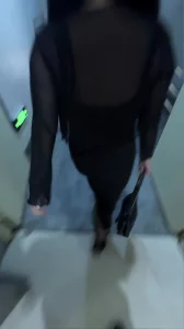 E奶黑色蕾丝裙姐姐线下见面