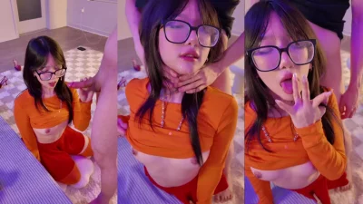 白月光级眼镜婊反差母狗口爆榨精爆射一脸