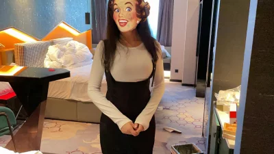 骚货人妻主动求人艹，叫床淫荡